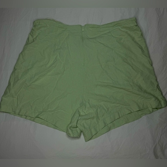 April Kiss Linen Beach Shorts Lime Green with Waist Tie • Size: Large - Picture 2 of 9